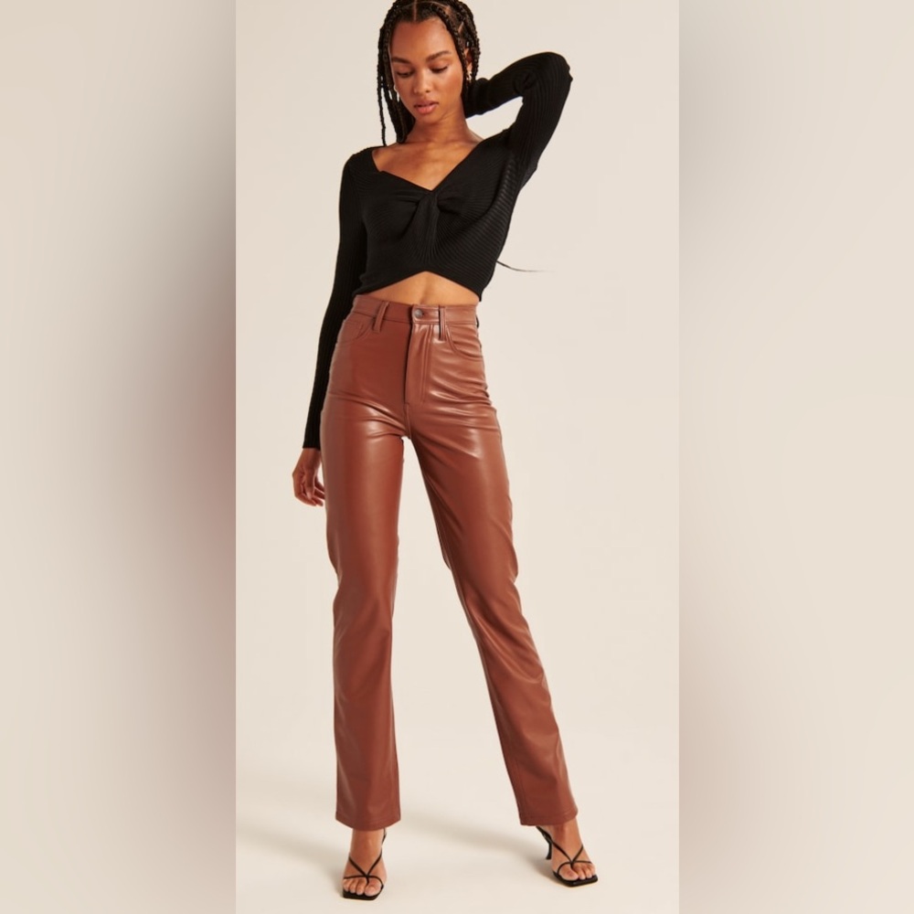 Abercrombie & Fitch 90s Straight Leg Vegan Leather Jeans sz 26s